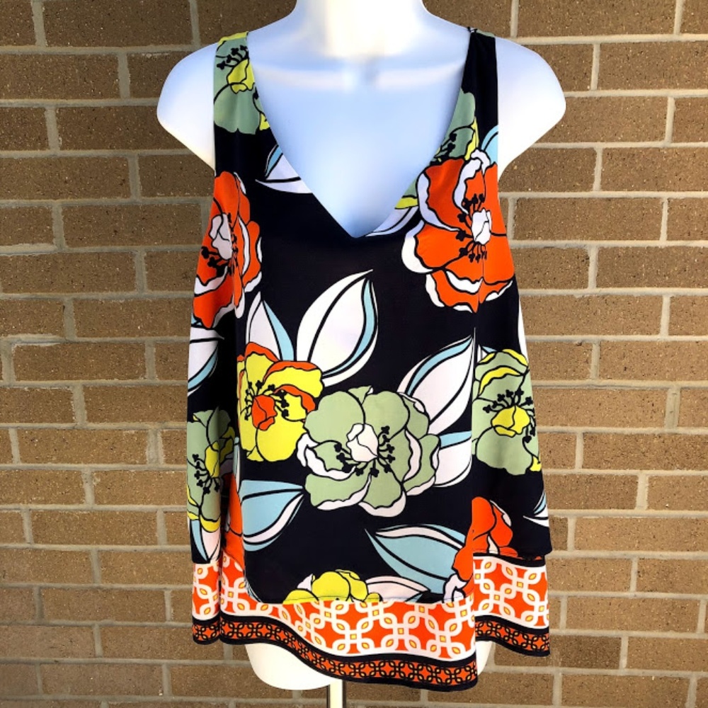 Crown & Ivy Sleeveless Floral Blouse